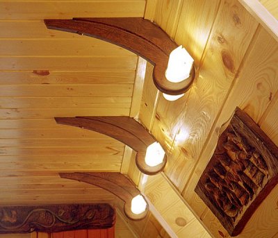 Meble drewniane unikatowe na zamówienie lampy artystyczne do pokoju dziennego. # 2018