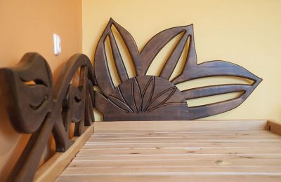 artystyczne drewniane łóżko dębowe słoneczniki #3187