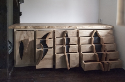 6392-Komoda-drewniana-z-szufladami