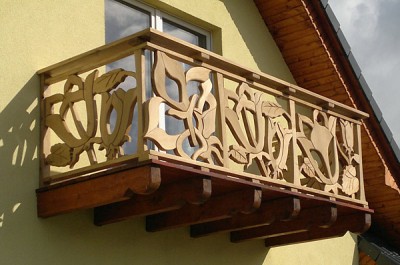 7024-balkony-z-drewna.
